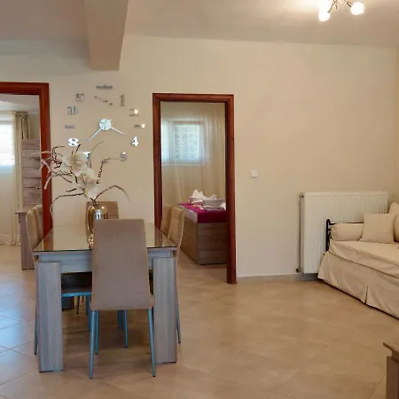 Casa Ideale 2 *